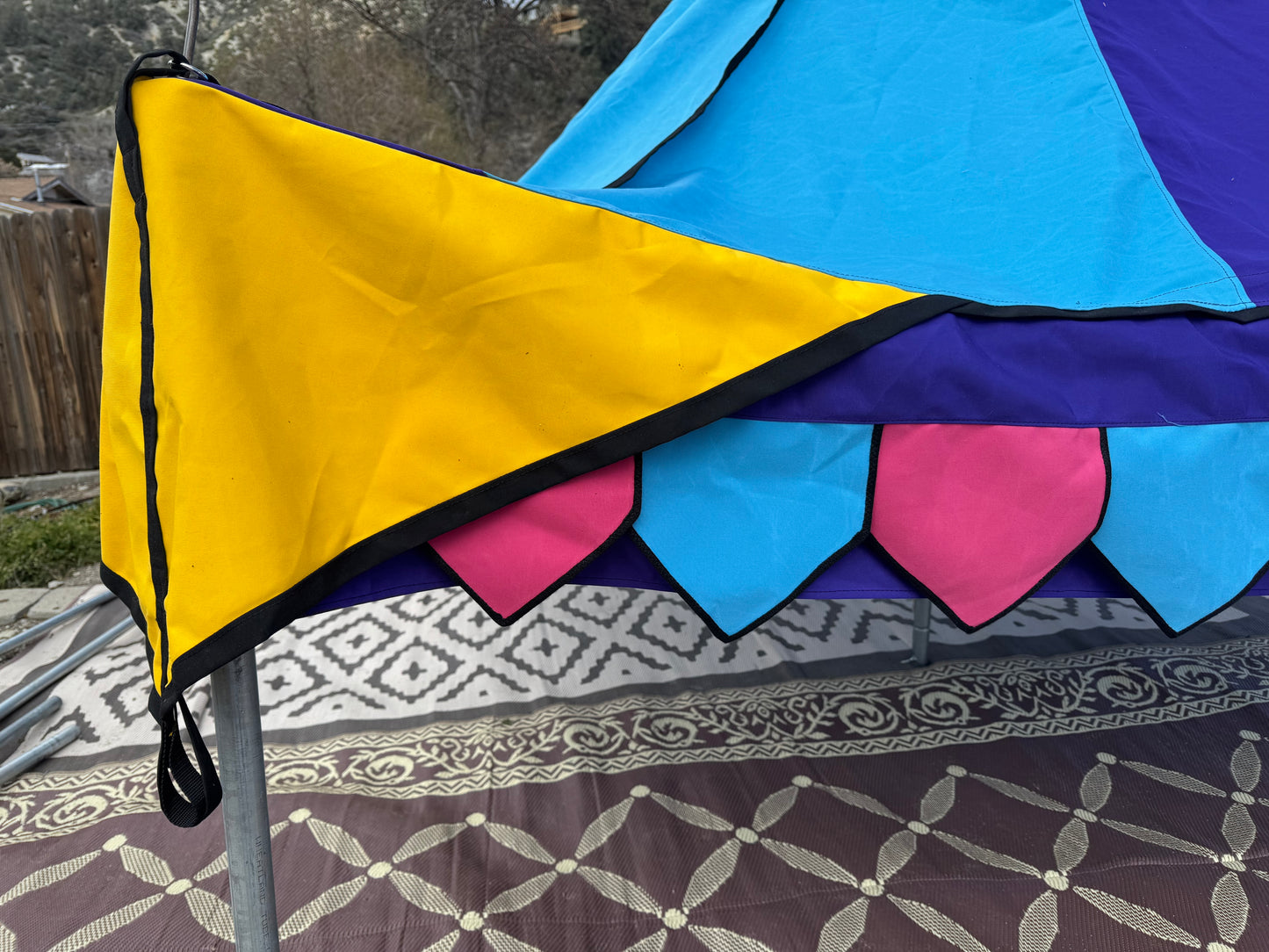 10-footer Oakenfoot tent system, center-pole-free, off the shelf