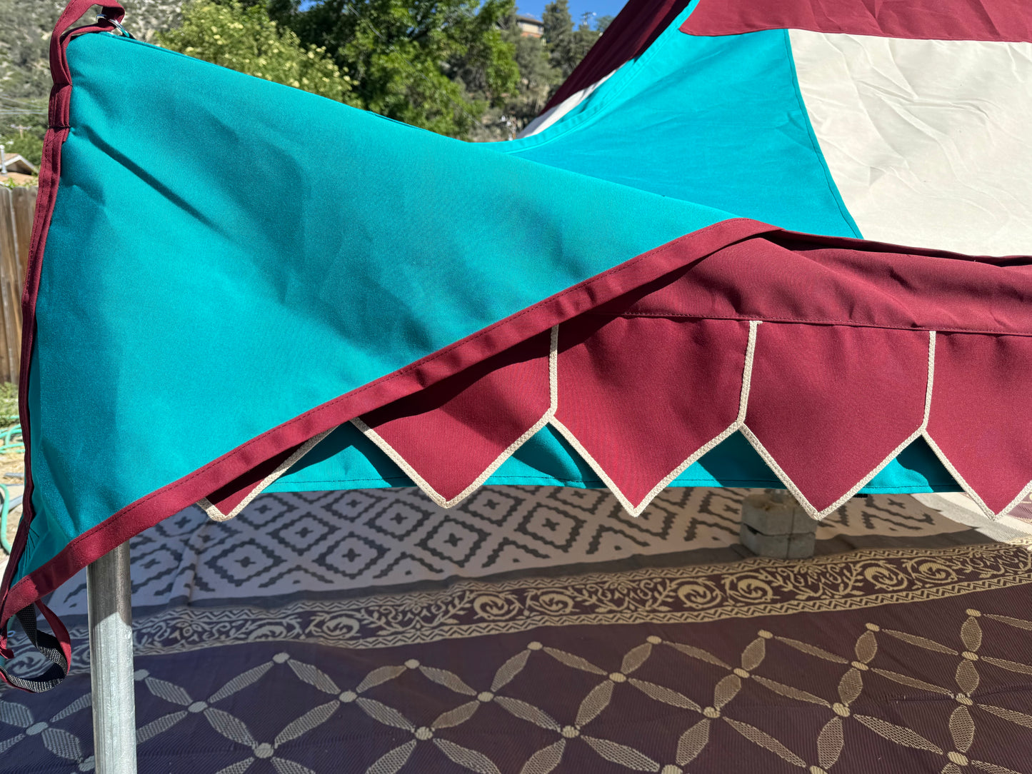 12-foot Classic pattern, Oakenfoot tent system, center pole free, off the shelf