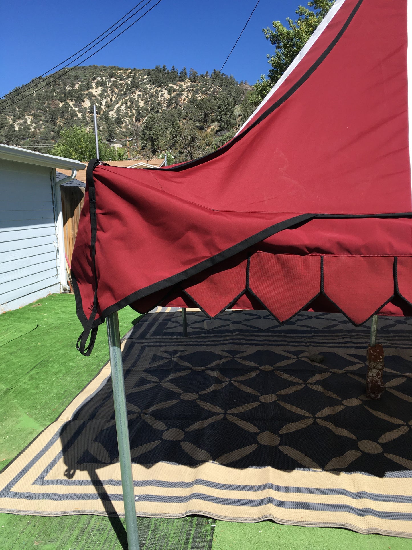 Oakenfoot SALE Roof Top and set up, 10-foot, Off the Shelf Tents, center pole free system